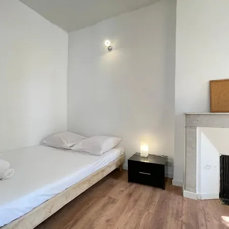Le Cocon En Centreville Grand T3 Wifi-netflix Apartment Marseille